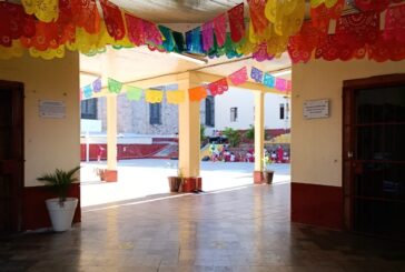 Regresan 132 alumnas a la primaria Teresa Barba Palomera