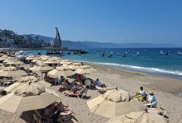 Playas de Puerto Vallarta presentan condiciones favorables para disfrutar el fin de semana largo