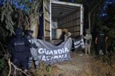 Aseguran dos vehículos y más de mil litros de hidrocarburo en Cihuatlán