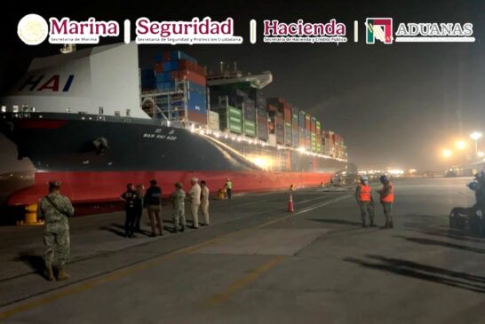 Decomisan mil 187 kilos de presunta cocaína en buque mercante en Michoacán