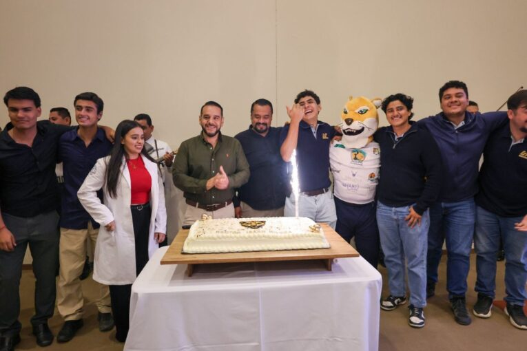 Isaak Rivera Delgadillo, rector de la UTBB