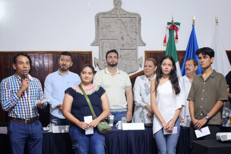 Premio Mi Juventud Renace