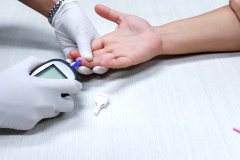 Prueba de diabetes tipo 1 en Vallarta