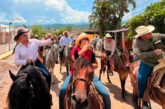 Ra Aguilar acompaña al pueblo de Las Palmas en la tradicional Prepaseada familiar