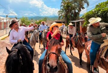 Ra Aguilar acompaña al pueblo de Las Palmas en la tradicional Prepaseada familiar