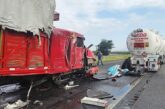 Accidente en la Guadalajara-Colima deja cinco lesionados y derrame de diésel