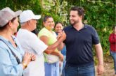 Cumple Luis Munguía a Tebelchía con agua potable y más apoyos para sus familias
