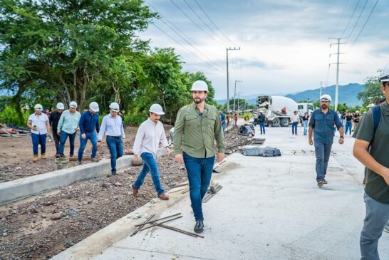 Luis Munguía supervisa obra del Puente Amado Nervo; prevén inaugurarla este año