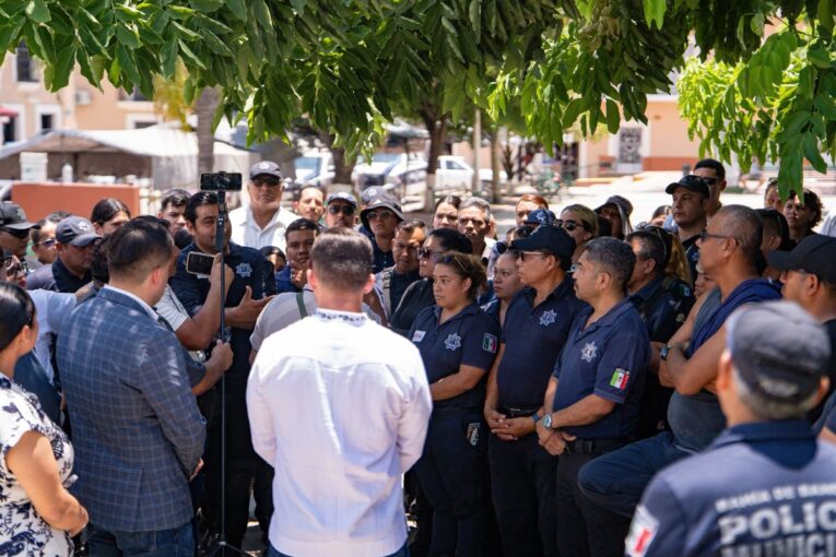 Policías de Bahía de Banderas