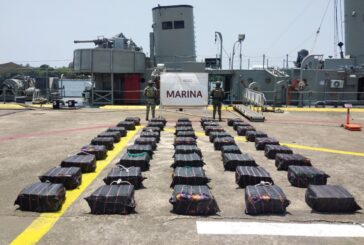 Marina asegura más de 1.6 toneladas de presunta cocaína en una operación marítima frente a costas de Michoacán