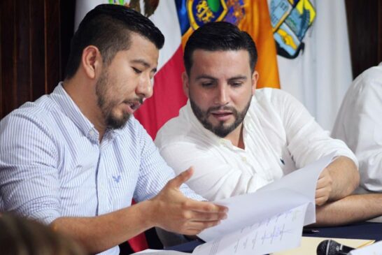Alcalde Munguía logra consenso para eficientar nómina y fortalecer sus servicios
