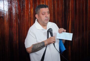 Ayuntamiento entrega apoyo a locatarios afectados por incendio en el mercado 5 de Diciembre