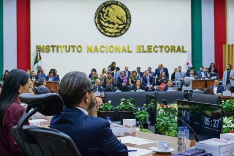 Personal del INE