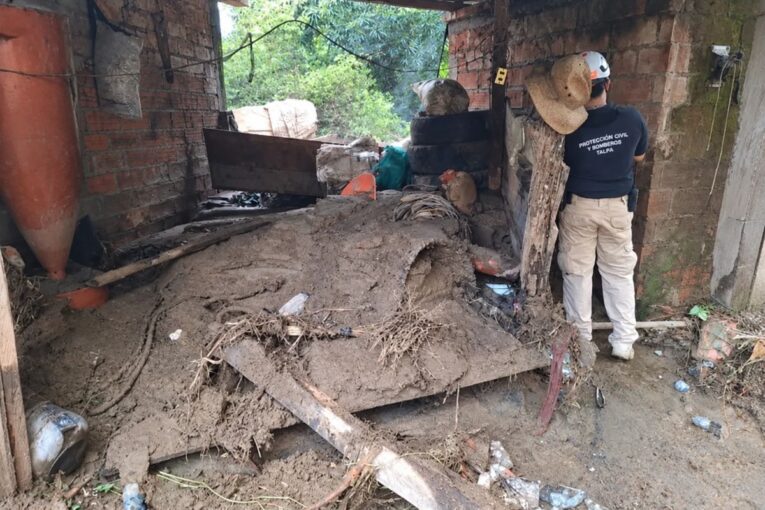 Vivienda destruida en Talpa de Allende, JALISCO