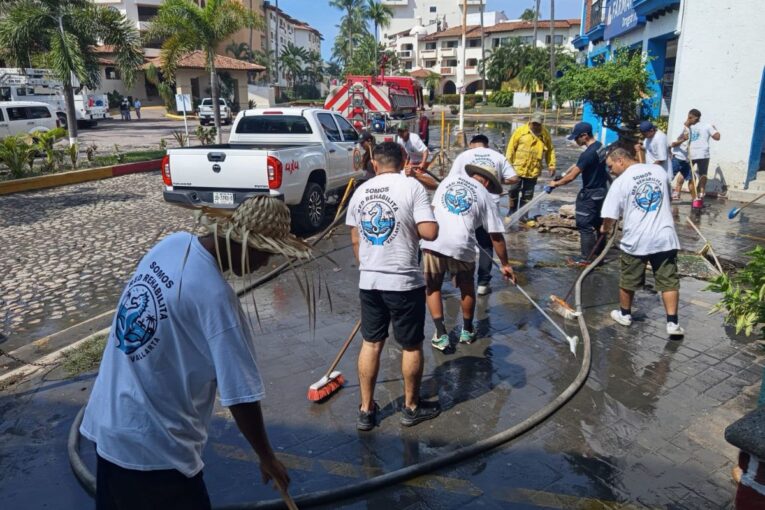Saneamiento en Las Gloriaz, Vallarta