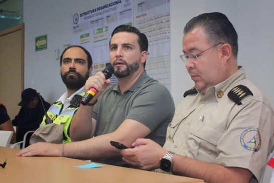 Restablecen servicios y actividades en Puerto Vallarta