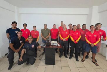 Capacitan a elementos de Salvamento Acuático en certificación Blue Flag