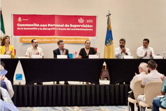 Participa Gobierno de Luis Munguía en convención estatal de supervisión educativa