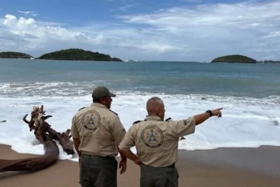 Cierran todas las playas de Jalisco por fuerte oleaje ante efectos de 